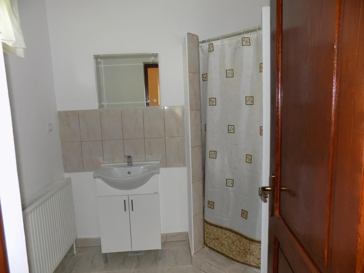 Casa De Vacanta Zsenik Vendeghaz 소바타 외부 사진